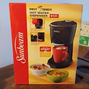 Sunbeam Hot Shot 6131 Black Hot Water Dispenser 16oz Fast Heating (New with Box)